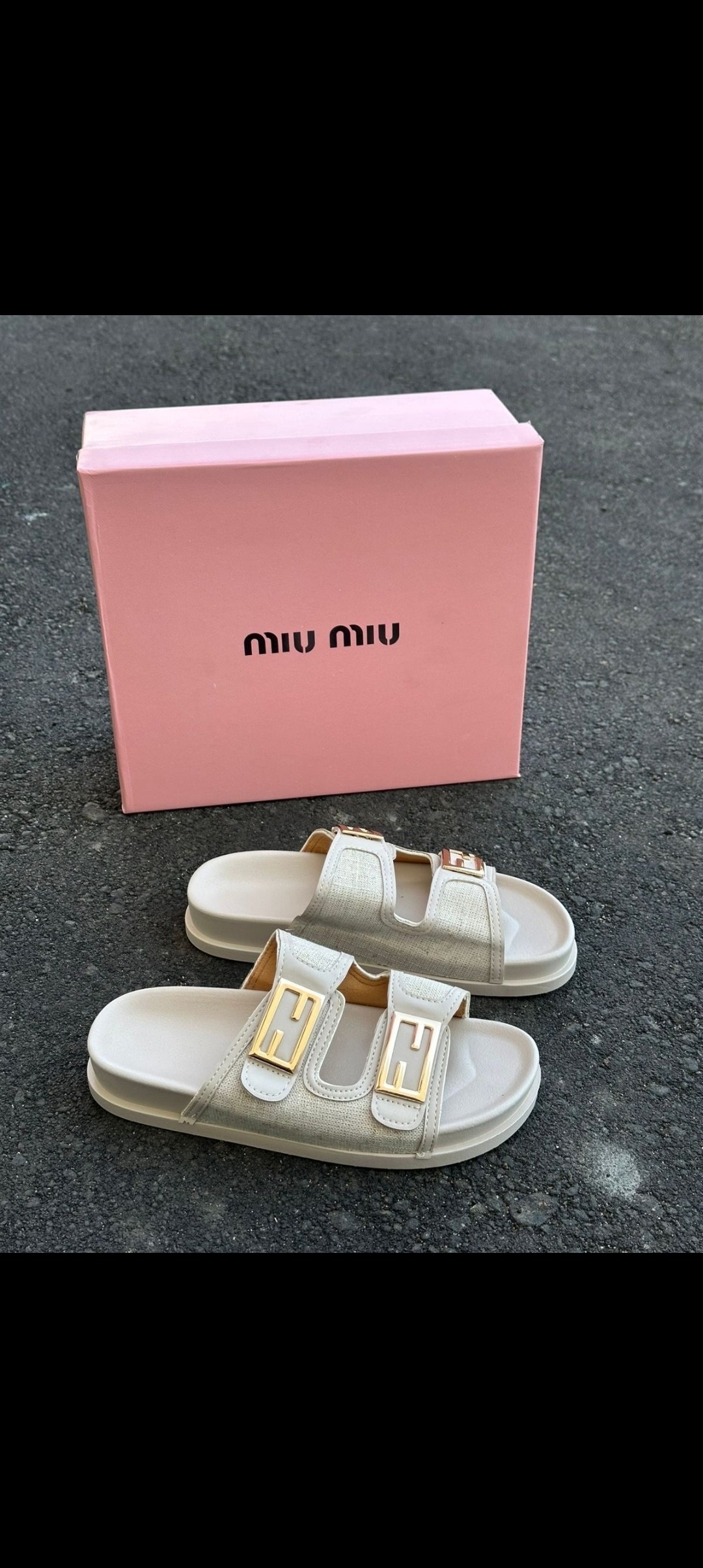 шлепки фенди,шлепанцы женские,тапочки fendi,,шлепанцы fendi