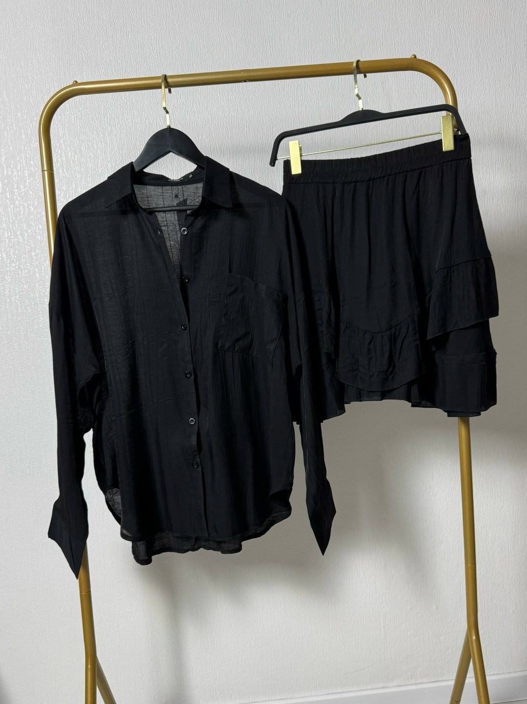 платье женской,платье черное,черное женское платье,платье с оборками,платье