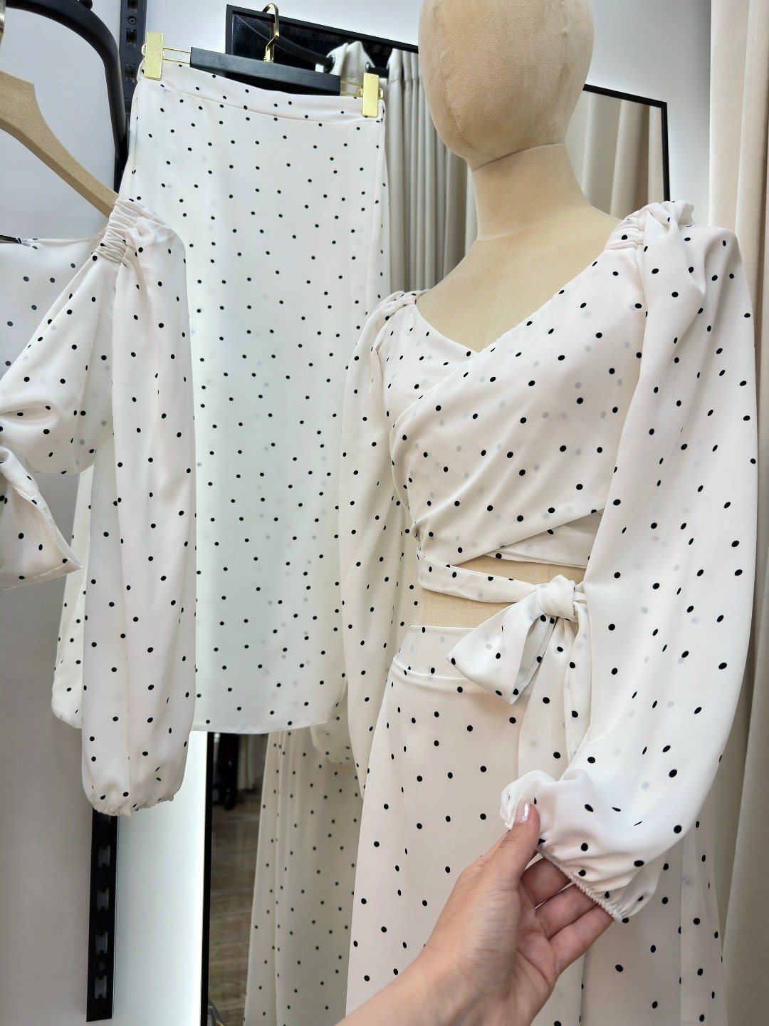 платья в горох,костюм с юбкой,летние костюмы,женское платье в горошек,платья в горошек