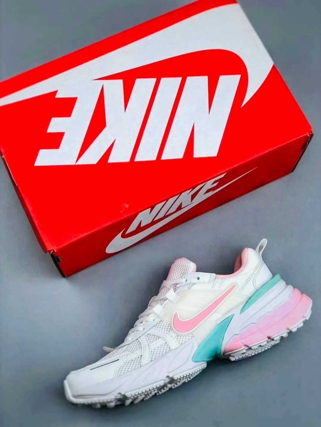 nike кроссовки,женские кроссовки nike,кроссовки nike v 2 k run,кроссовки,повседневные кроссовки