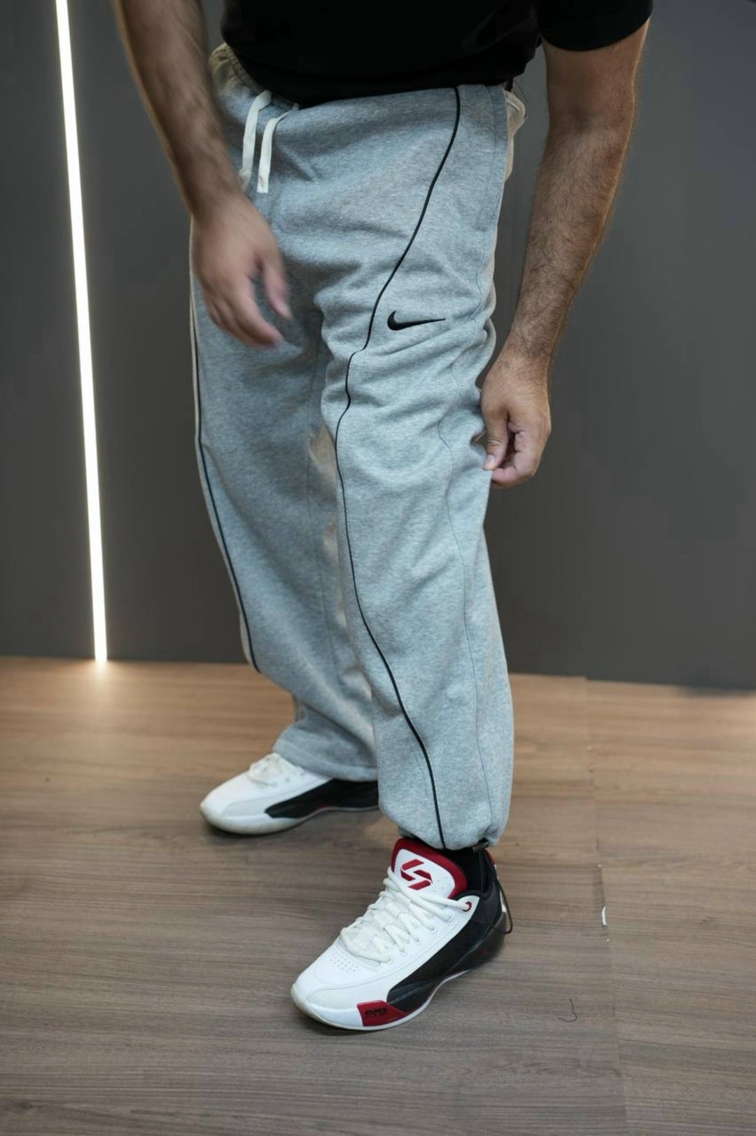 спортивные штаны nike,штаны nike,мужские спортивные штаны "nike",спортивные штаны,спортивные штаны мужские с молнией внизу штанин