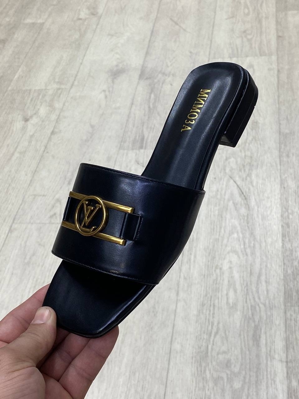 ,женские шлепанцы,тапки луи витон,шлепки луи витон,женские шлепки