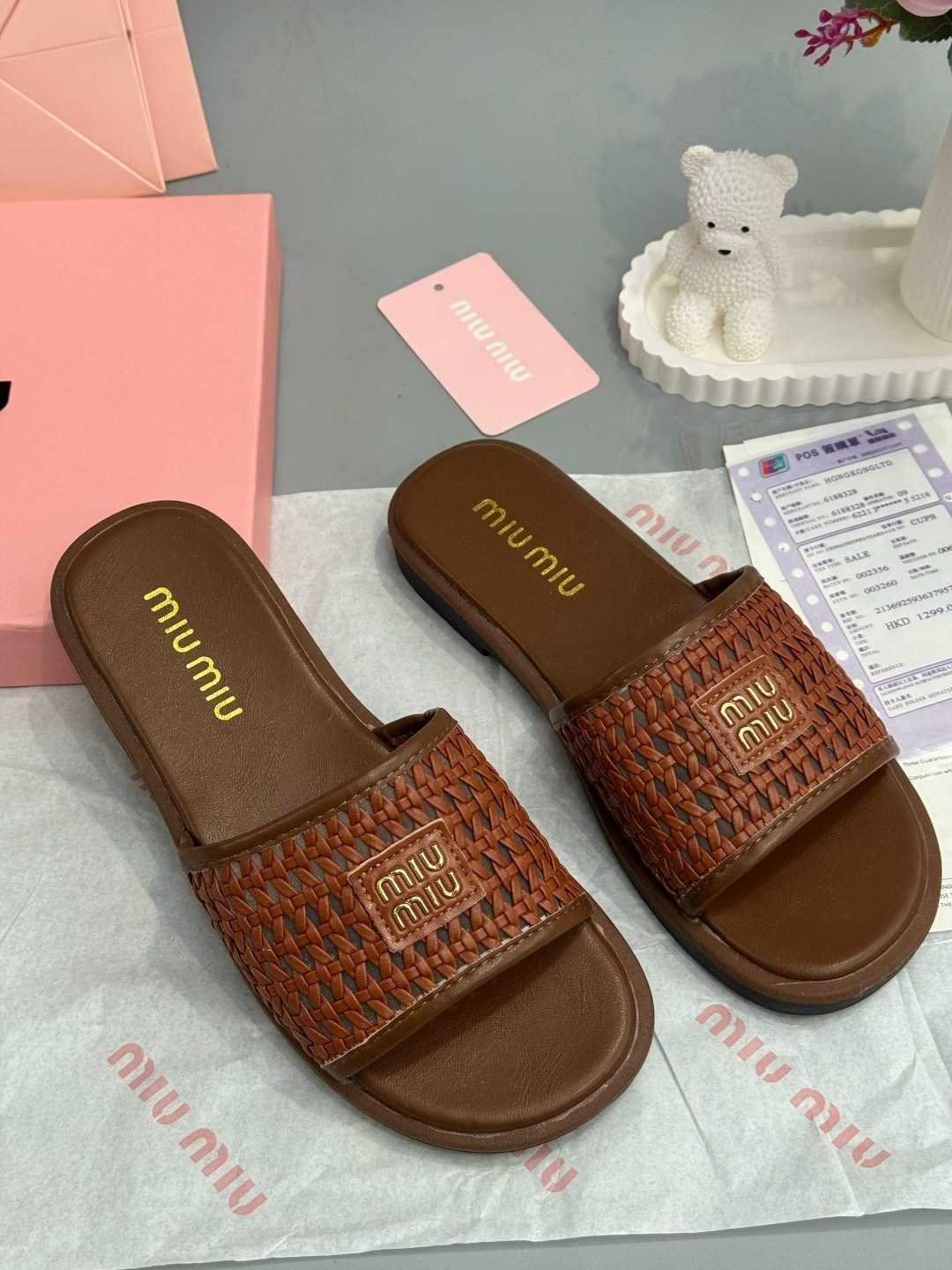 шлепанцы miu miu,шлепанцы женские,,женские шлепки,шлепки модные