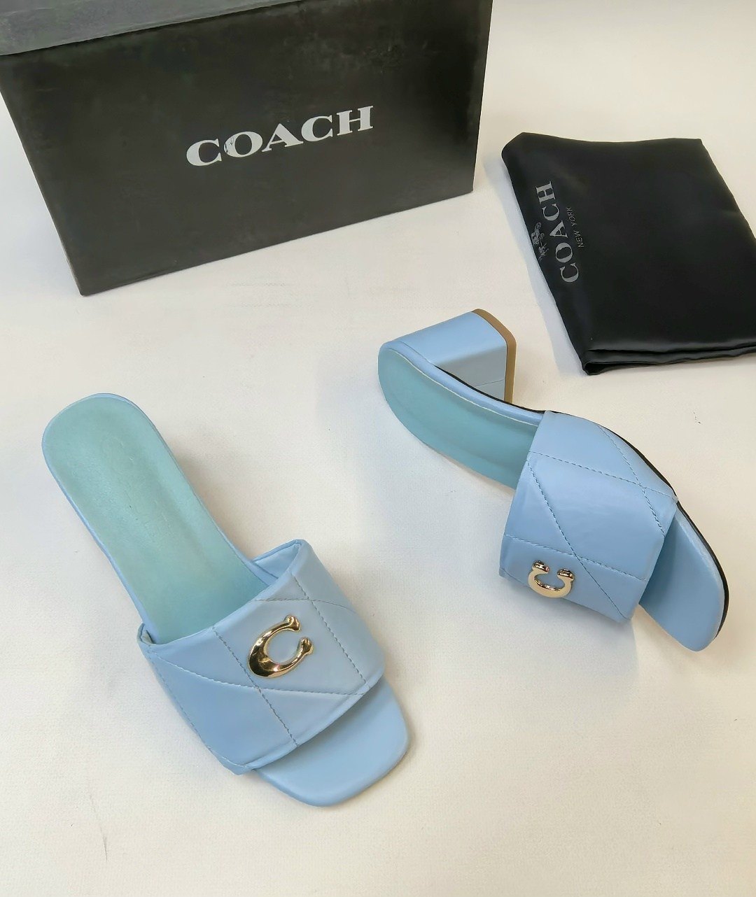 ,женские шлепанцы,босоножки на каблуках,модные шлепанцы,женские босоножки