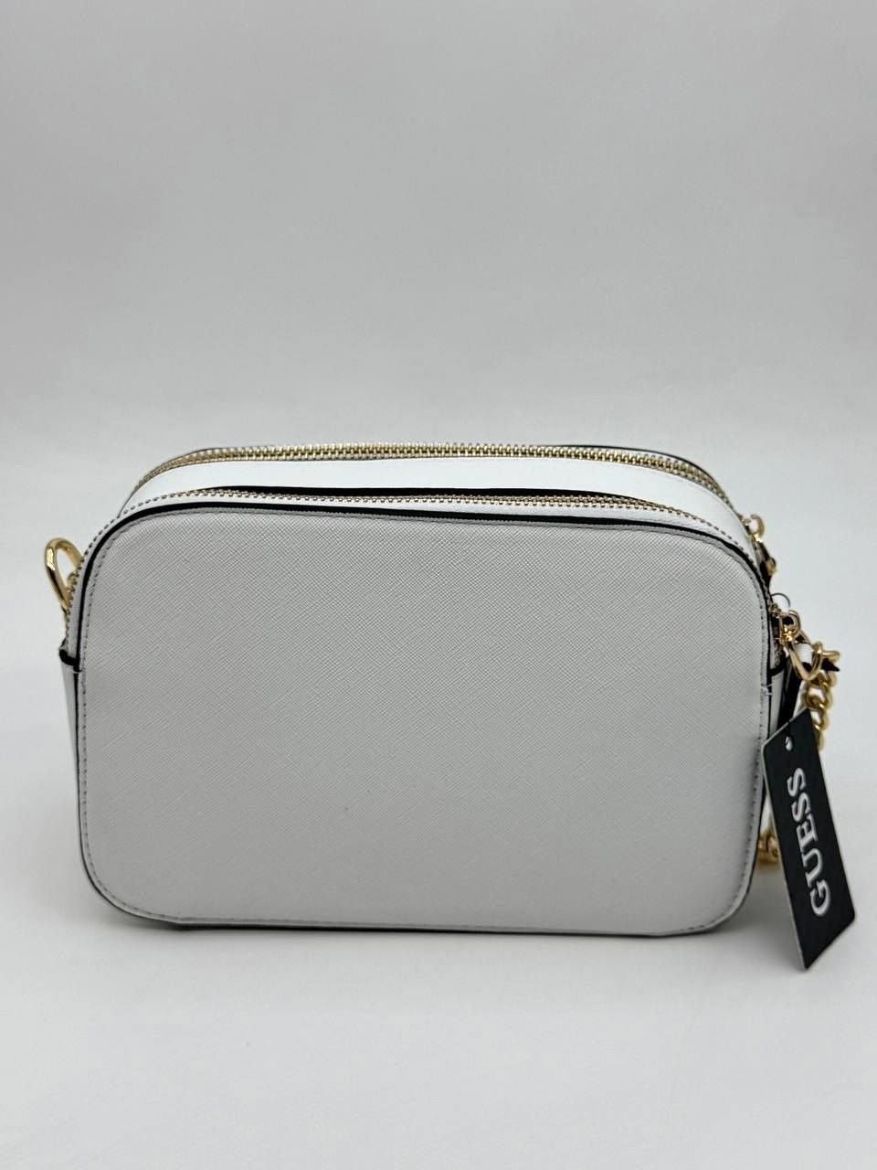 сумка белая guess,guess сумка на плечо,сумка guess,сумка через плечо guess,сумка кросс-боди guess