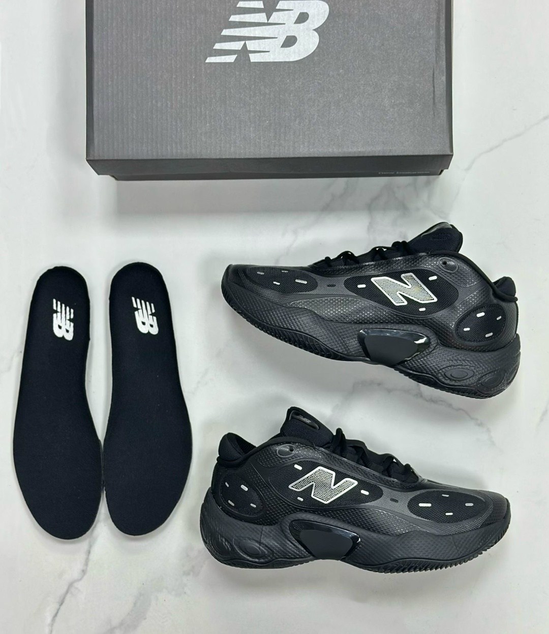 кроссовки баскетбольные,баскетбольная ,фиолетовые кроссовки,кроссовки для баскетбола,кроссовки