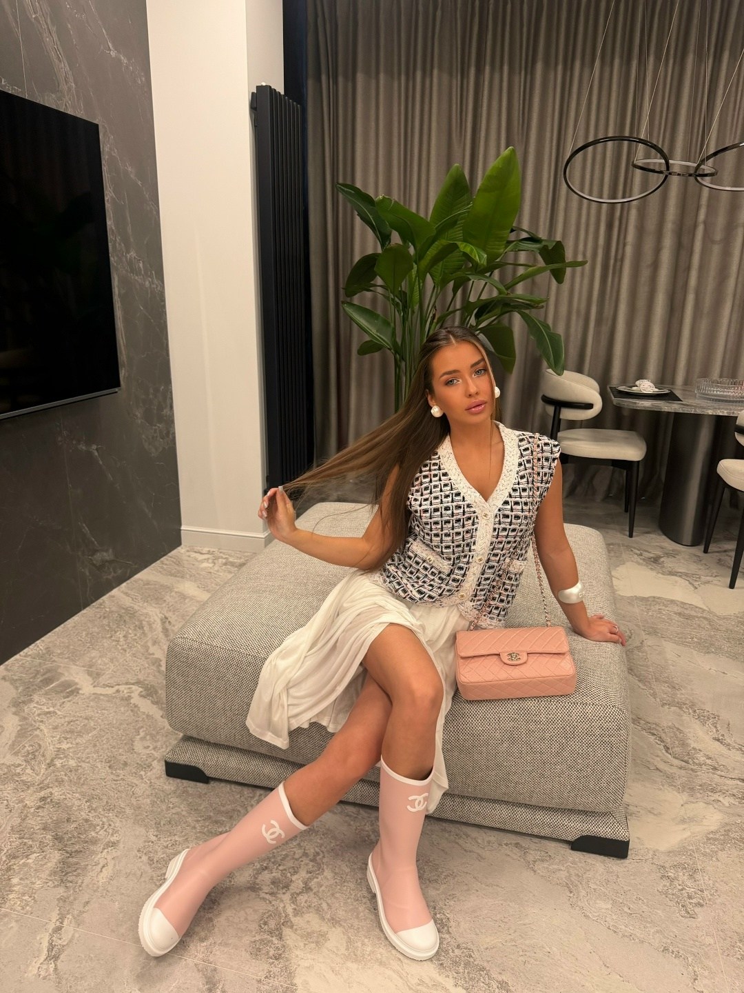 модные наряды,женская мода,мода модная,певица,девушка