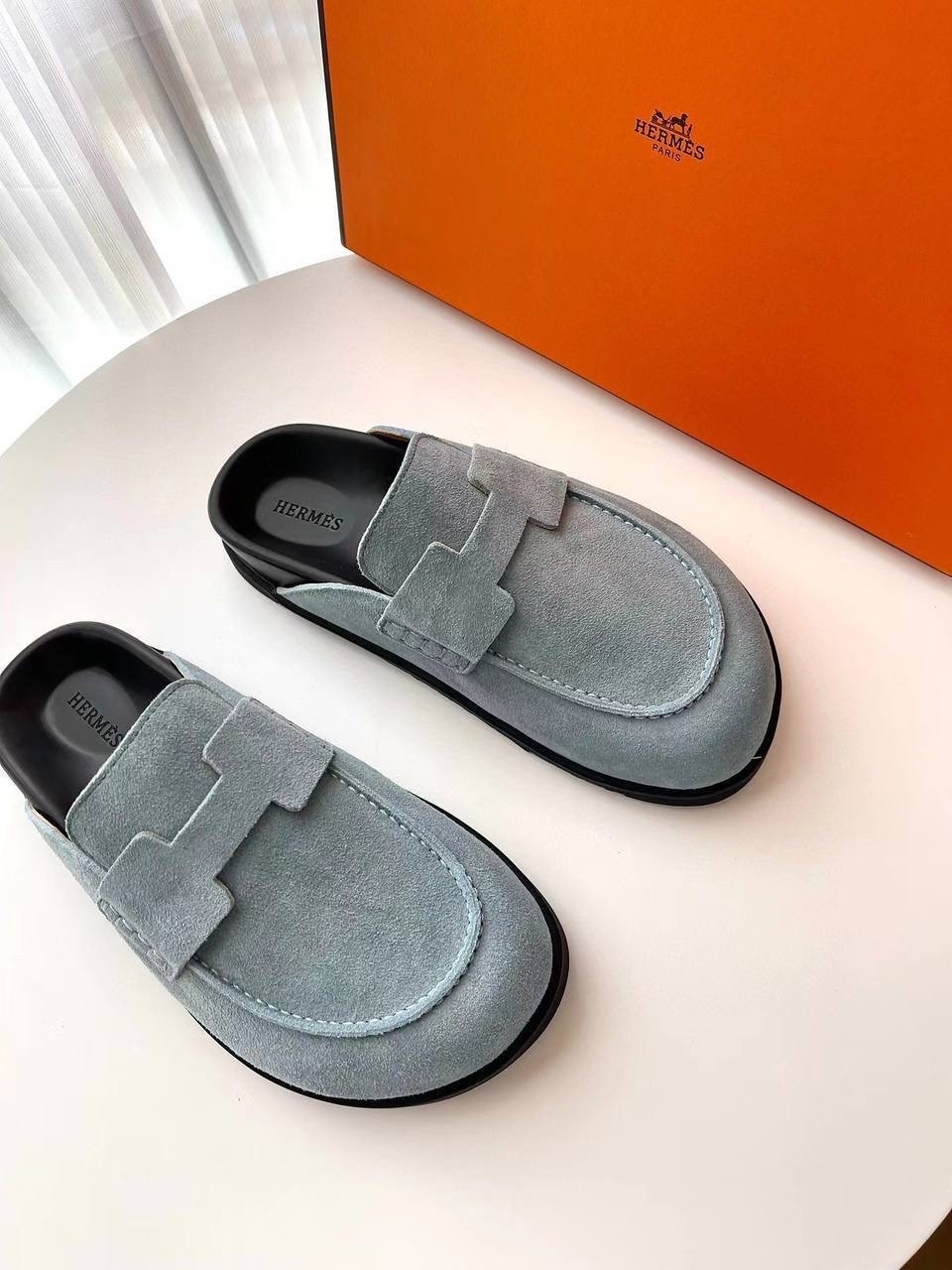 лоферы loro piana женские,лоферы женские замшевые,лоферы замшевый,hermes голубые замшевые мюли,модные лоферы