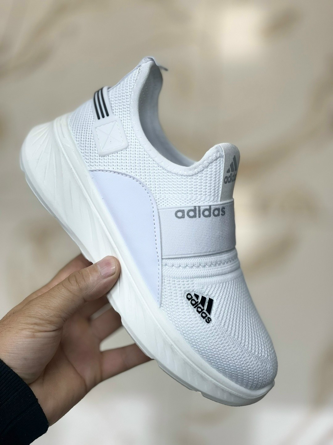 кроссовки оранжевые,adidas nmd r 1,кроссовки,спортивная ,дышащие кроссовки