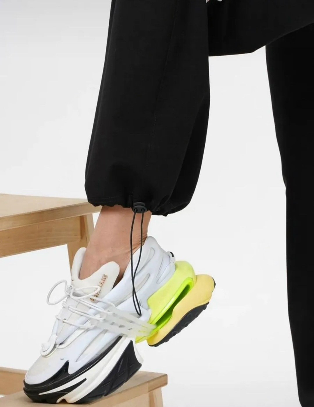 спортивные штаны найк женские серые,широкие спортивные штаны женские,спортивные штаны широкие,брюки черные спортивные джоггеры оверсайз baggy nike,широкие спортивные штаны джоггеры оверсайз