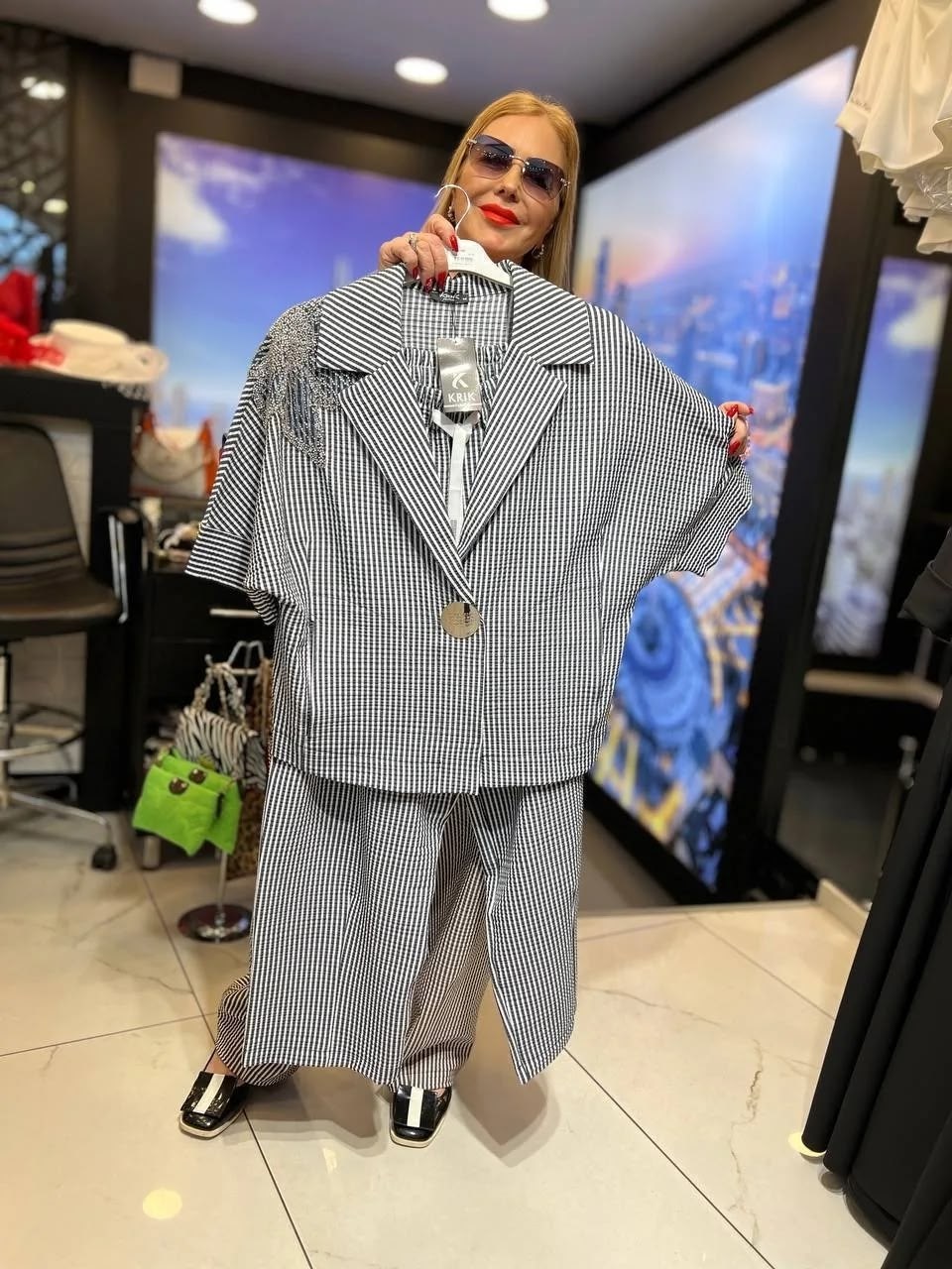 женский костюм,брючный костюм женский,костюм в полоску,брючный костюм,брючный классический костюм -двойка в полоску