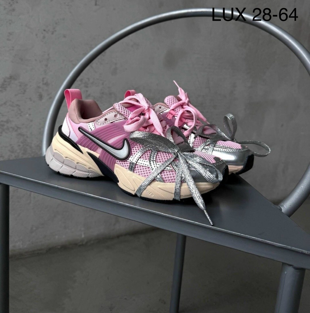 кроссовки nike v 2 k run,кроссовки nike,nike кроссовки для бега,кроссовки для бега v2k run женские с низким верхом розовые/серебристые nike,кроссовки беговые женские