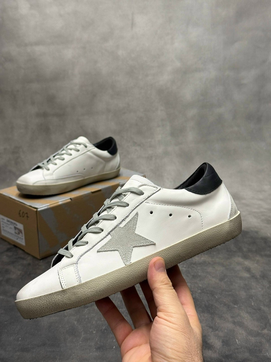 кроссовки golden goose,golden goose superstar,golden goose distressed superstar sneakers,golden goose super star low top sneakers,golden goose superstar leather sneaker white black