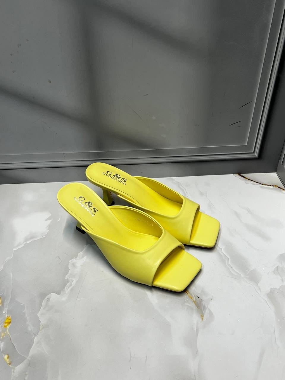 ,женские босоножки,женская ,желтые босоножки,мюли на каблуке