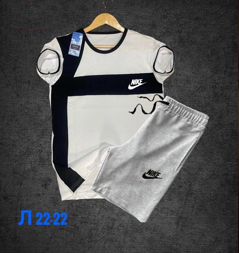 костюм спортивный для мальчика,спортивный костюм adidas,пацан в костюме,спортивные костюм