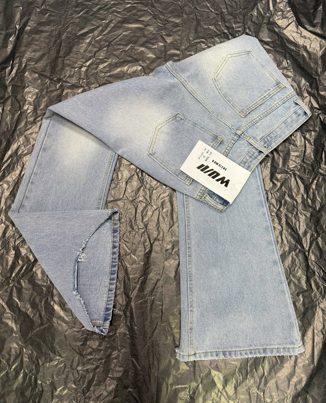 джинсовые брюки,модные джинсы,одежда джинсы,джинсы,расклешенные джинсы