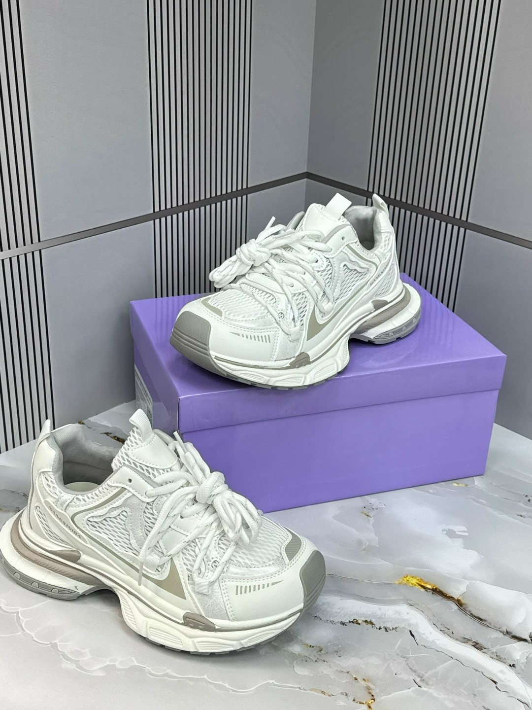 женские кроссовки,кроссовки женские balenciaga,массивные кроссовки,кроссовки для женщин,кроссовки модные