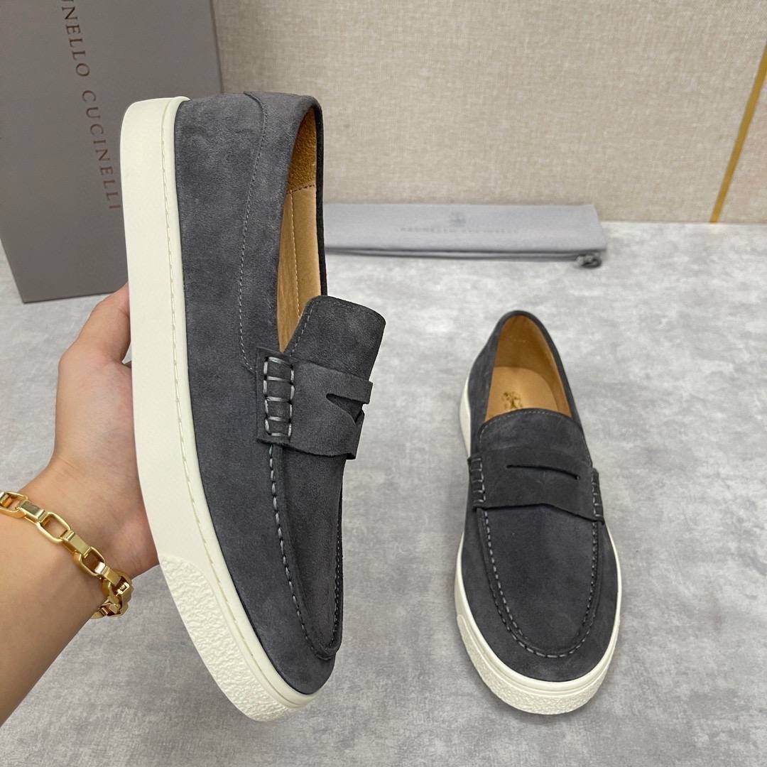 замшевые лоферы brunello cucinelli,лоферы мужские loro piana,лоферы с белой подошвой мужские brunello cucinelli,лоферы мужские замшевые,лоферы мужские натуральная замша