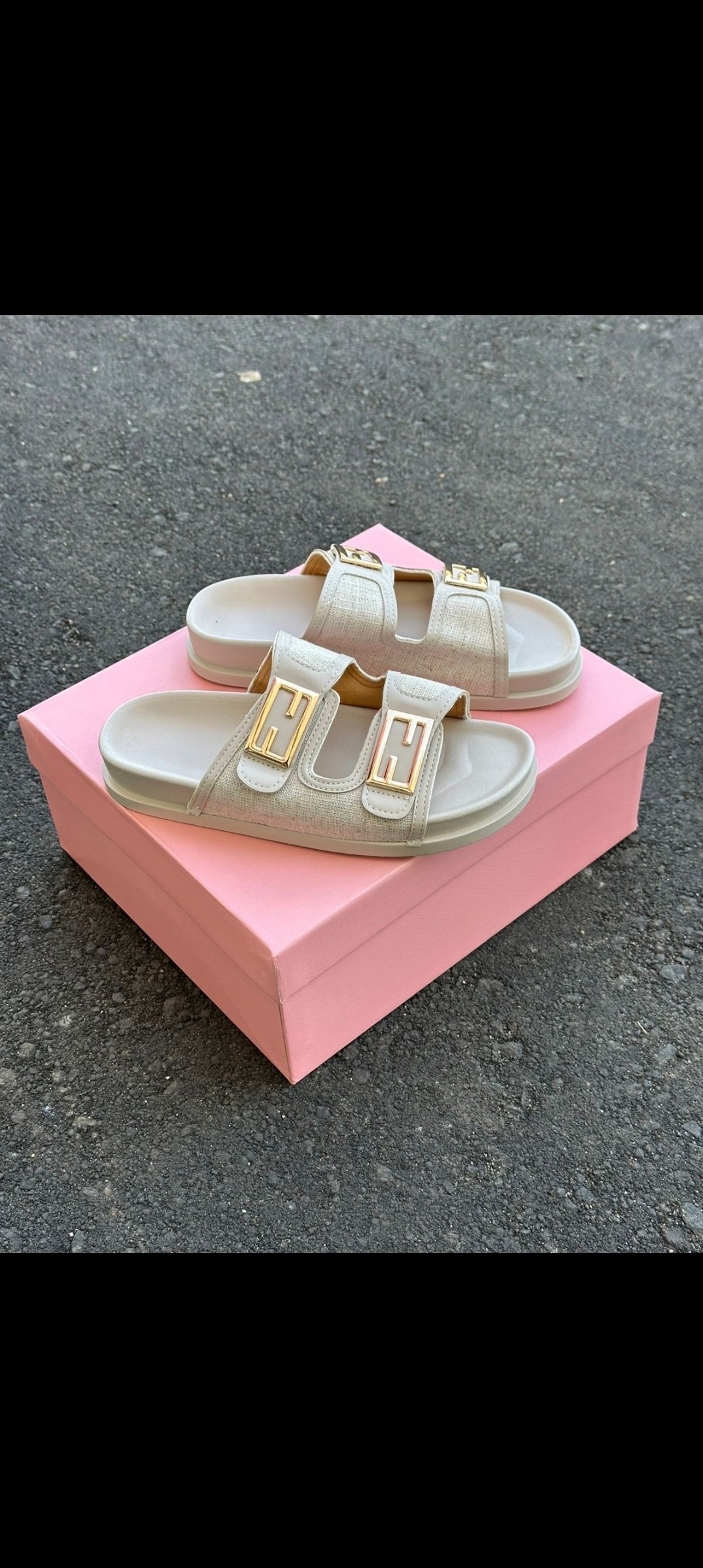 шлепки фенди,шлепанцы женские,тапочки fendi,,шлепанцы fendi