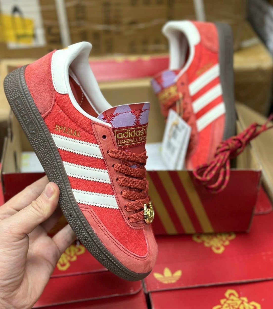 кроссовки adidas spezial,adidas кроссовки,adidas samba женские красные,кроссовки мужские женские adidas,adidas handball spezial