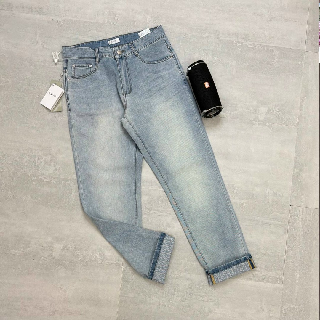 джинсы стильные,мужские джинсы,джинсы молодежные,джинсы,джинсы прямого кроя