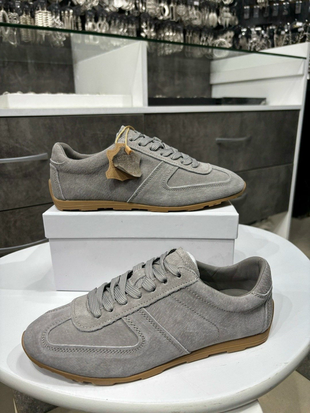 ,замшевые кроссовки,женские кроссовки,обуви,мужские замшевые кроссовки