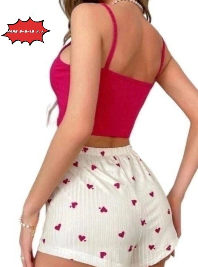 пижама женская,женский пижамный комплект из 2 предметов с шортами,женский пижамный комплект из 2 предметов с шортами и принтом сердец,пижама стильная,женские пижамные комплекты