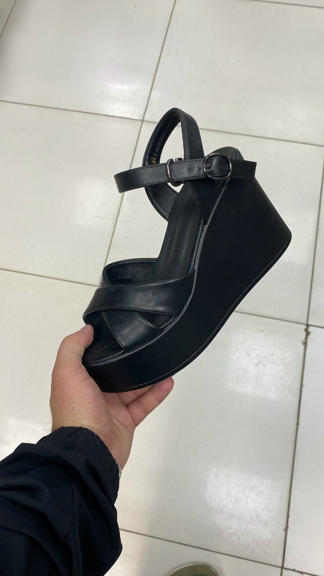 женские босоножки на платформе,,босоножки женские,босоножки на платформе,босоножки замшевые