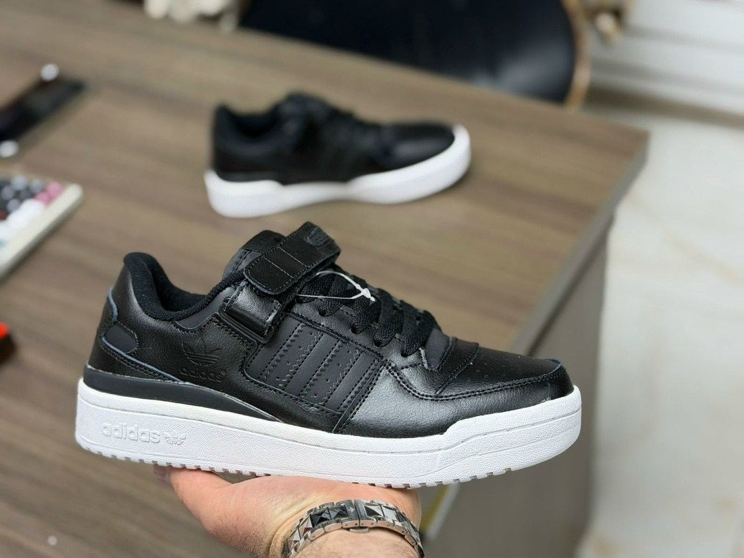 кроссовки adidas,кроссовки adidas original,кроссовки мужские женские adidas,adidas кроссовки женские,мужские кроссовки adidas