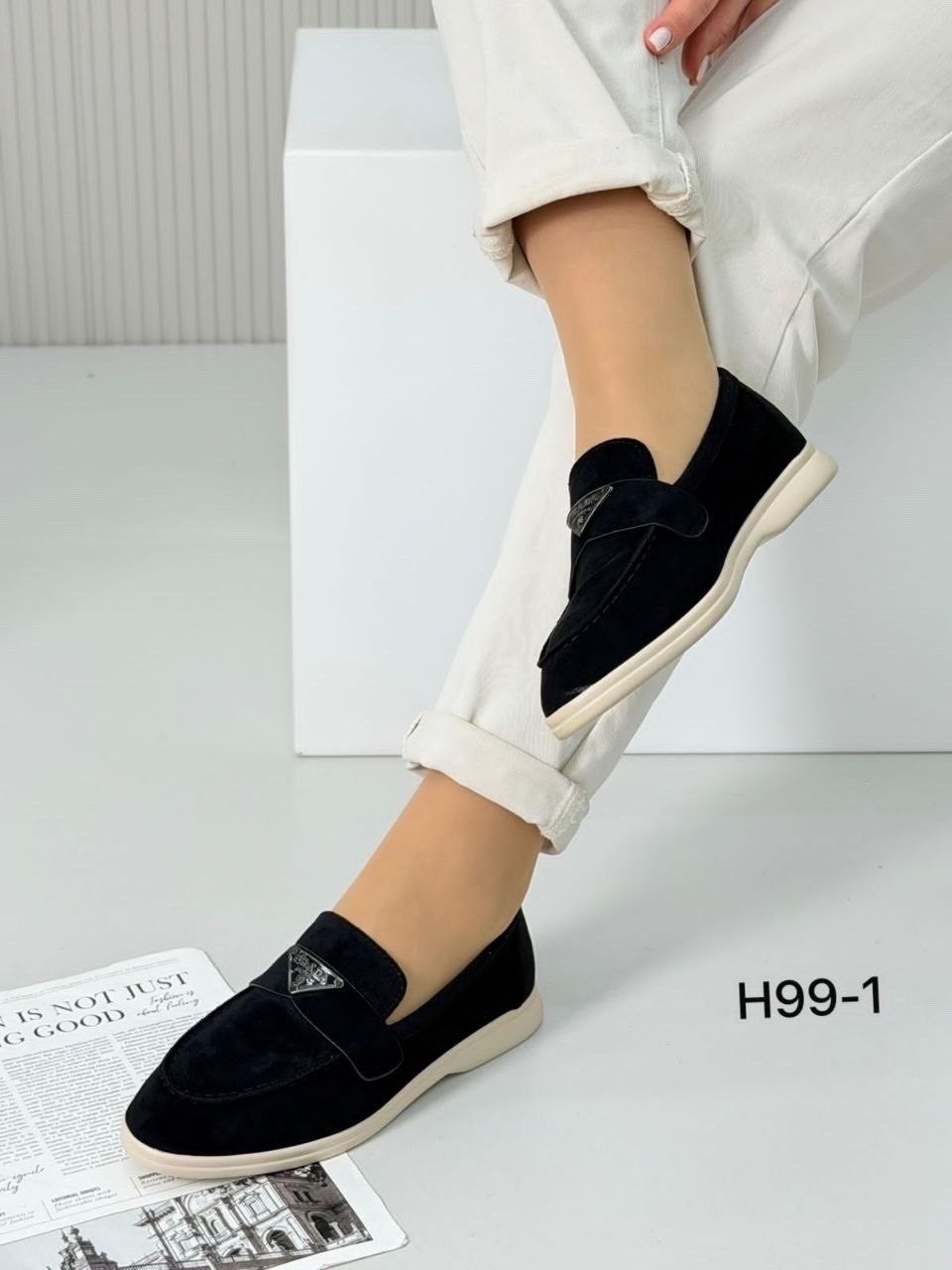 лоферы замшевые,женские лоферы,лоферы женские замшевые,коричневые замшевые лоферы,лоферы prada