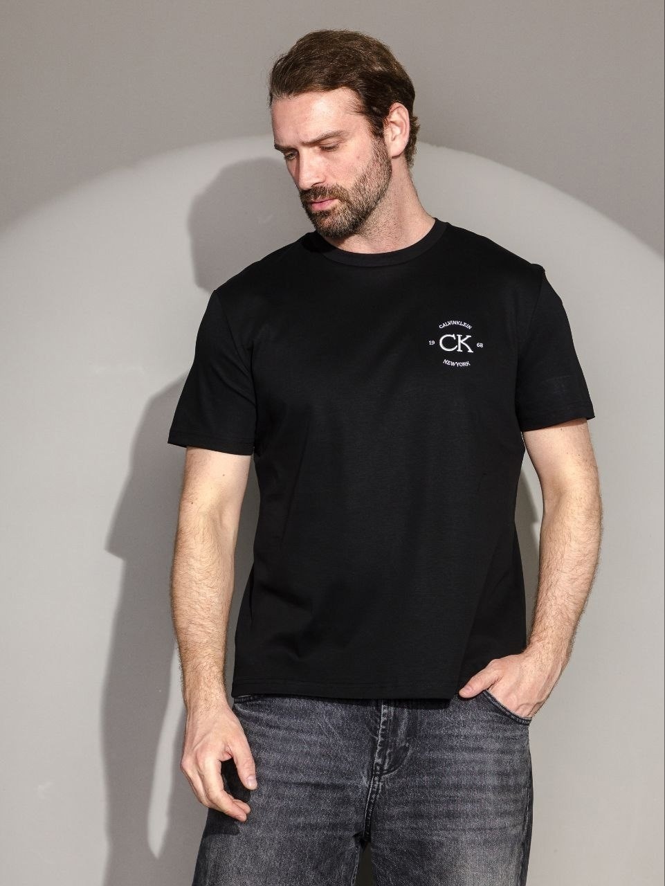 футболка calvin klein мужская,футболки мужские,футболка мужская чёрная,футболка calvin klein jeans,футболки модные