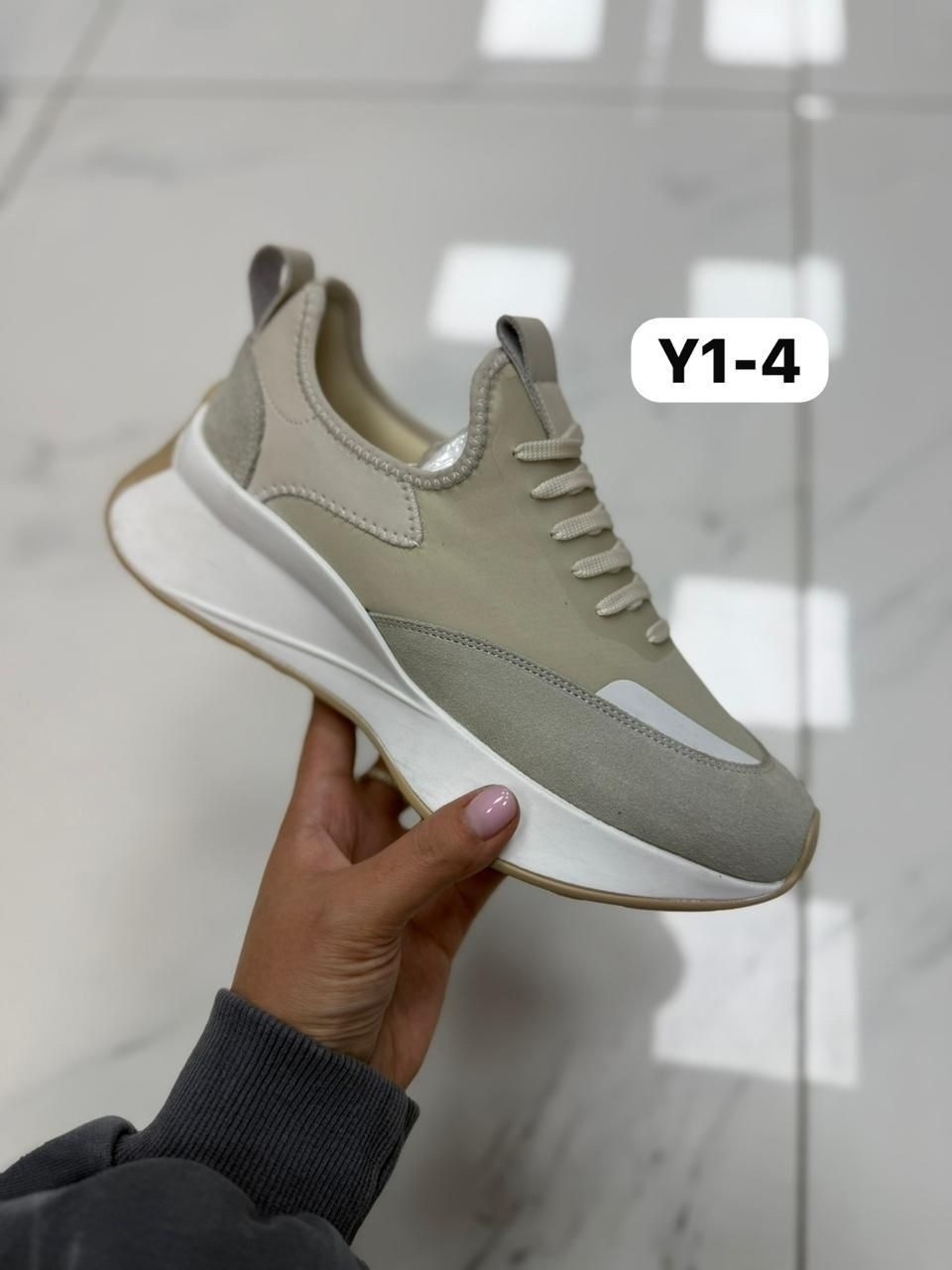 кроссовки женские,,кроссовки модные,стильные кроссовки,стильные женские кроссовки