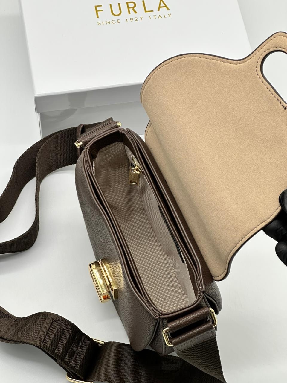 сумка через плечо furla lotus s crossbody серо-коричневый,сумка furla,бежевая сумка,сумка через плечо furla mini lotus серый,сумка женская furla