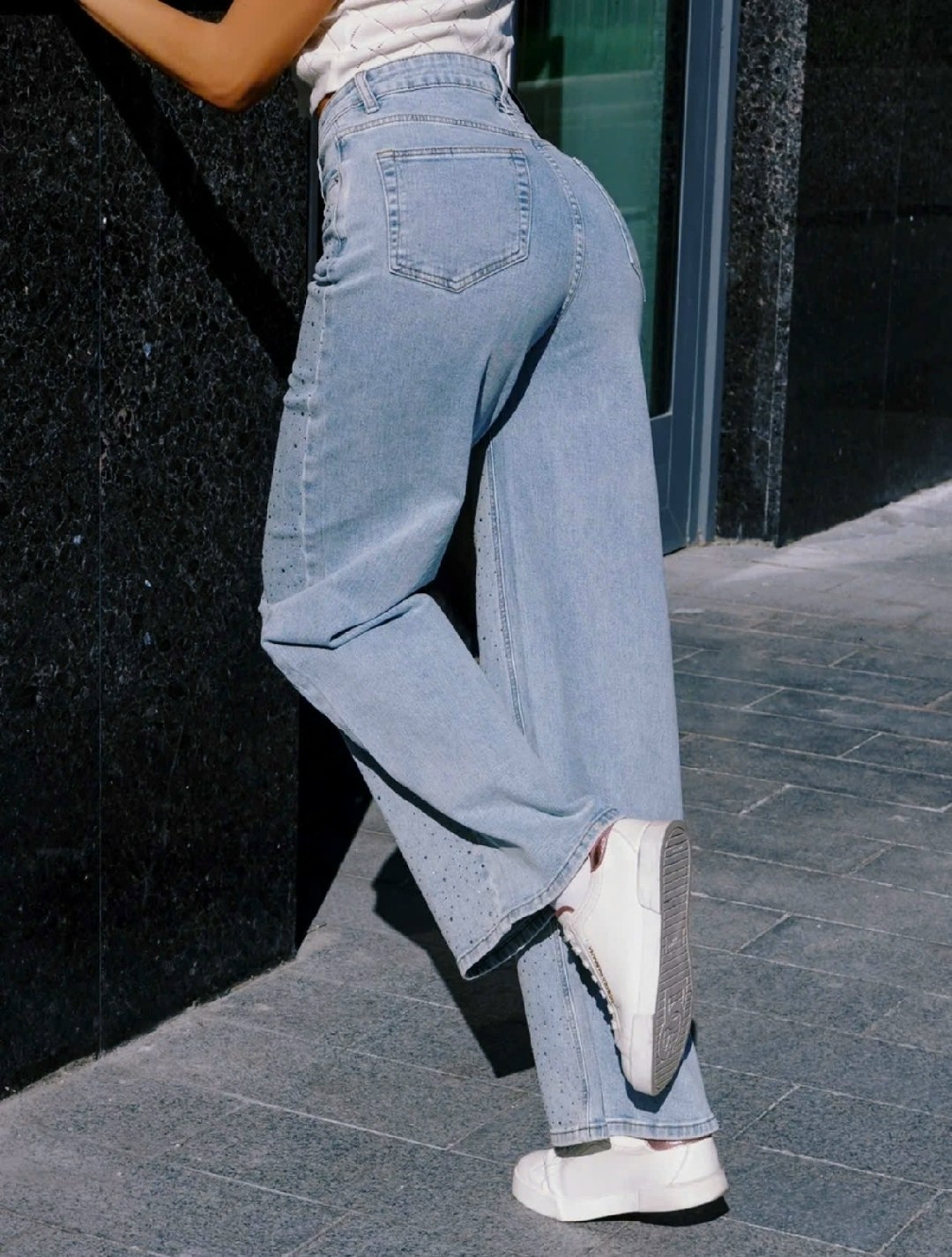 женские джинсы,джинсы стразы,женские джинсы со стразами,джинсы со стразами женские модные,модные джинсы