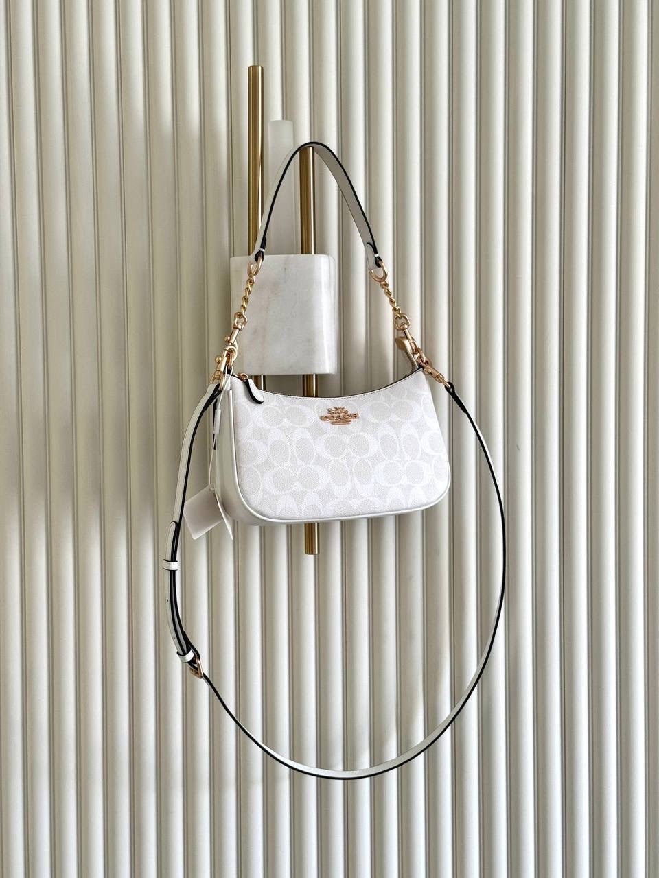 сумка coach женская,сумка coach,сумочка coach teri белая,coach белая сумка через плечо,сумка coach белая