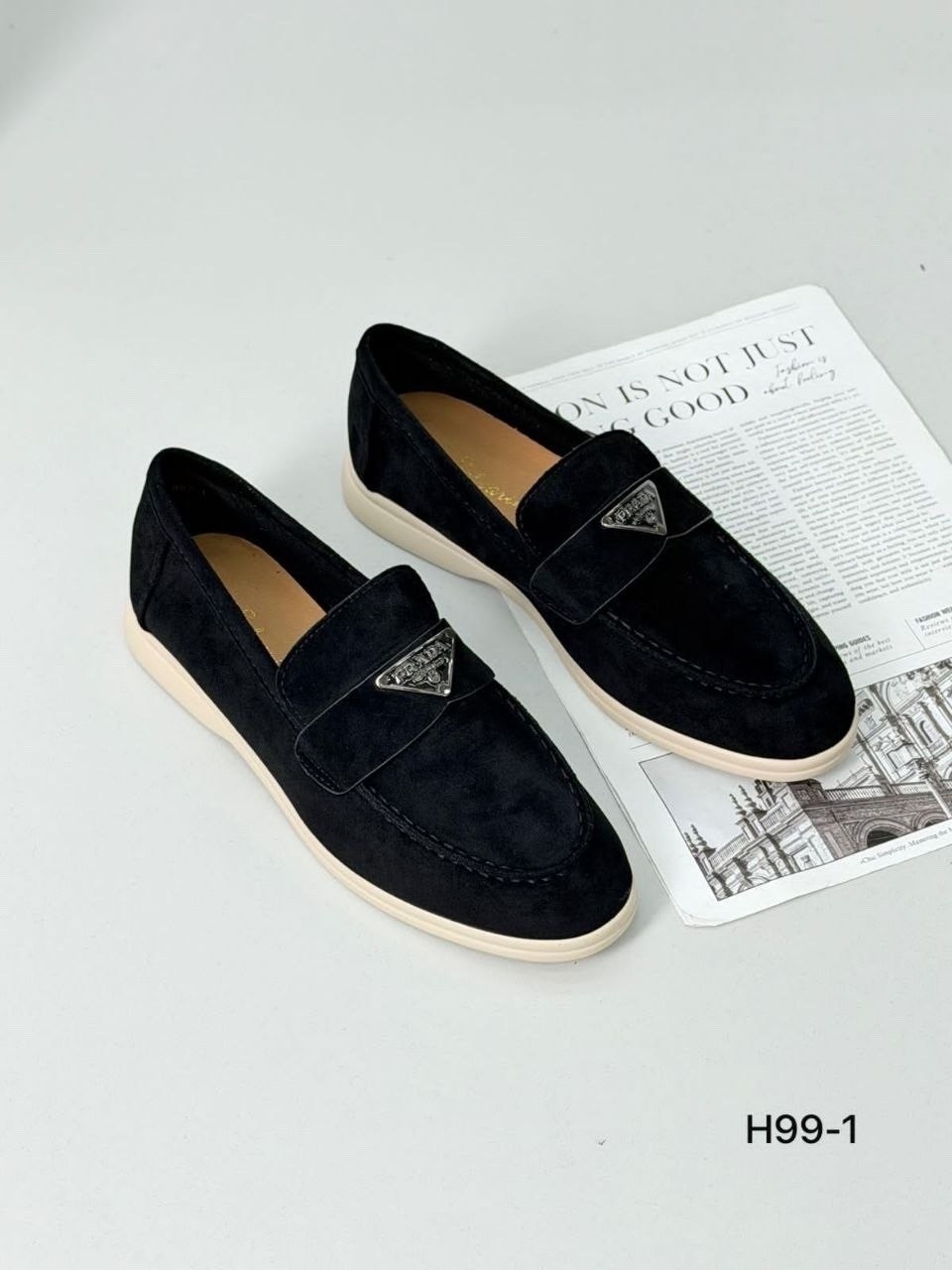 лоферы замшевые,женские лоферы,лоферы женские замшевые,коричневые замшевые лоферы,лоферы prada