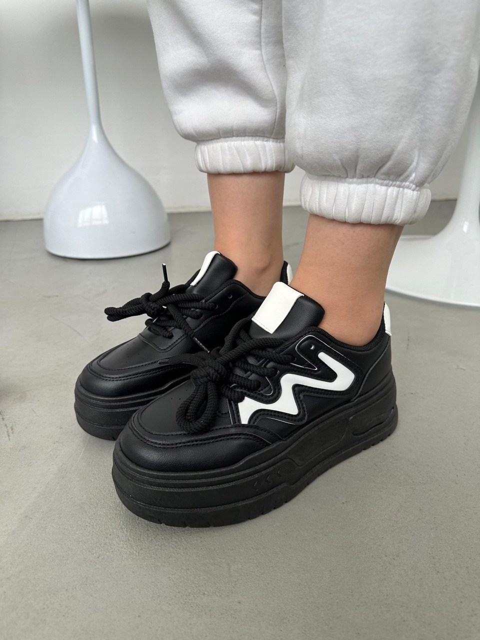 ,женские кроссовки,кроссовки эко кожа,кроссовки эко,кроссовки с двойной подошвой