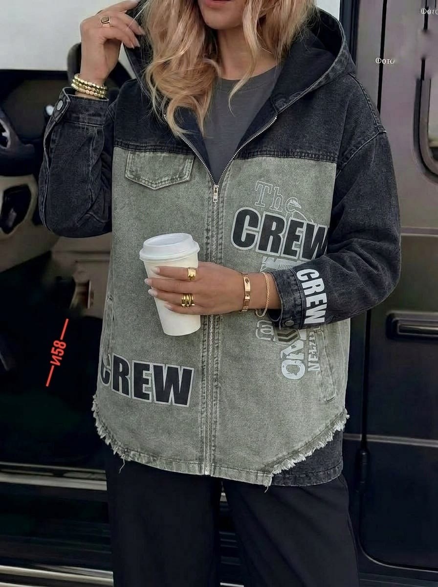 джинсовая куртка оверсайз с капюшоном,джинсовая куртка,куртка джинсовая женская,джинсовая куртка с капюшоном,женская джинсовая куртка с капюшоном