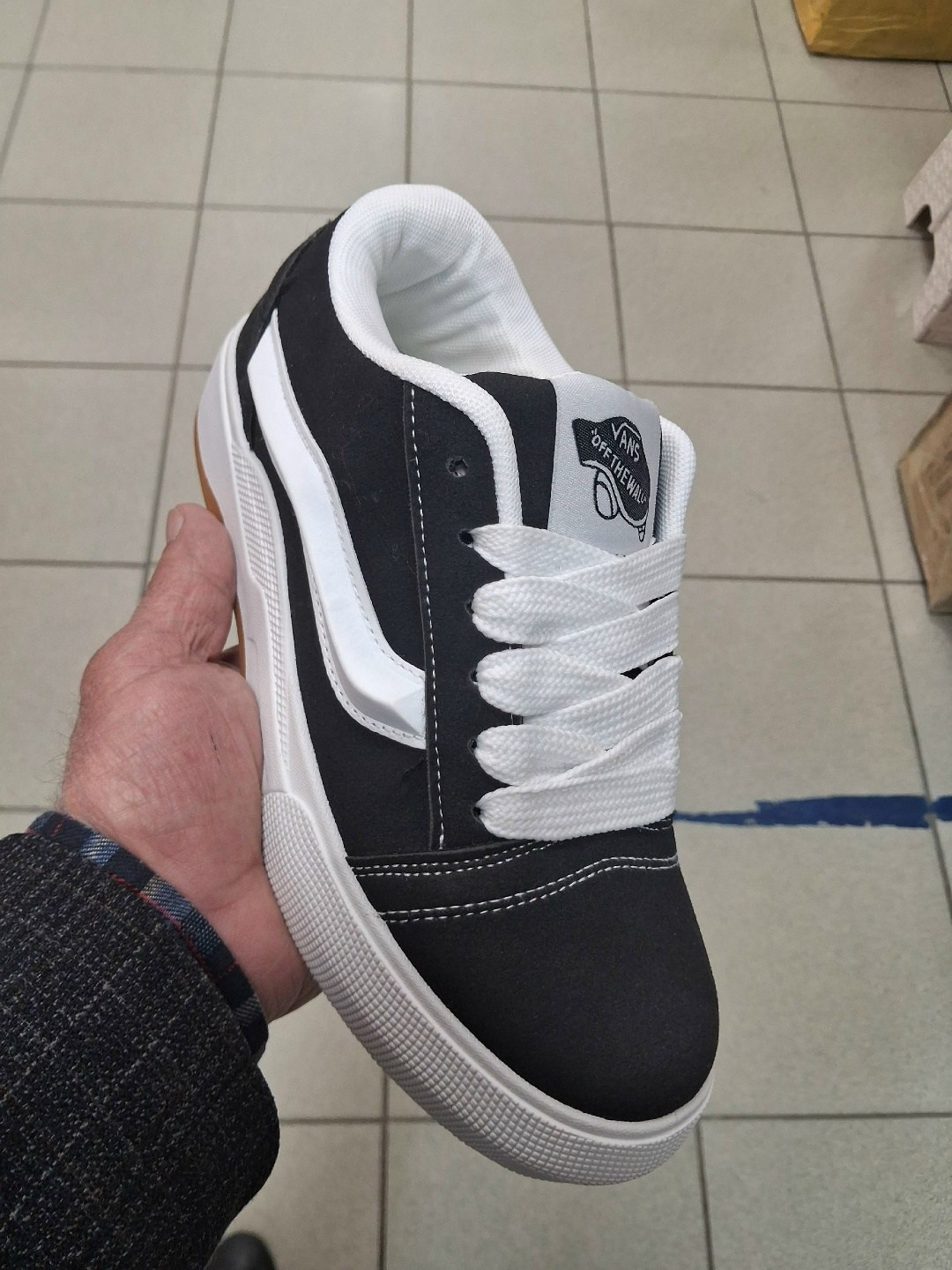 ,vans кроссовки,кеды vans,кеды ванс,повседневные кроссовки