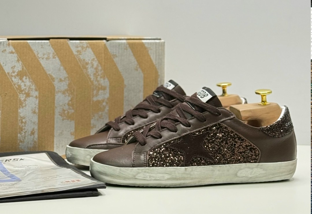 golden goose кроссовки super-star коричневый,,кроссовки golden goose,кеды golden goose,женские низкие кеды super-star с блестками golden goose цвет black