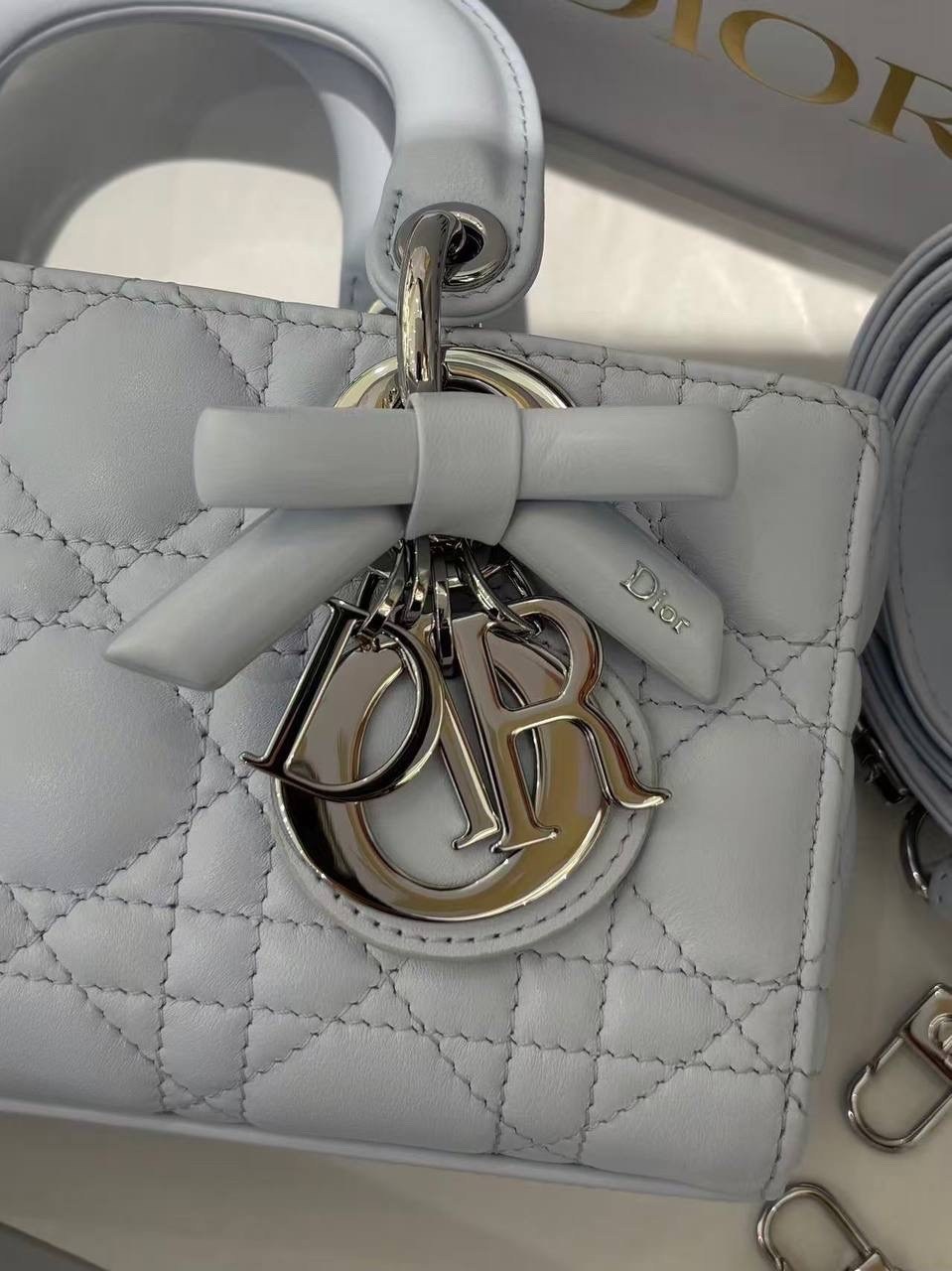 dior сумка,сумки диор,сумка диор белая,сумка кристиан диор маленькая,женская сумка dior