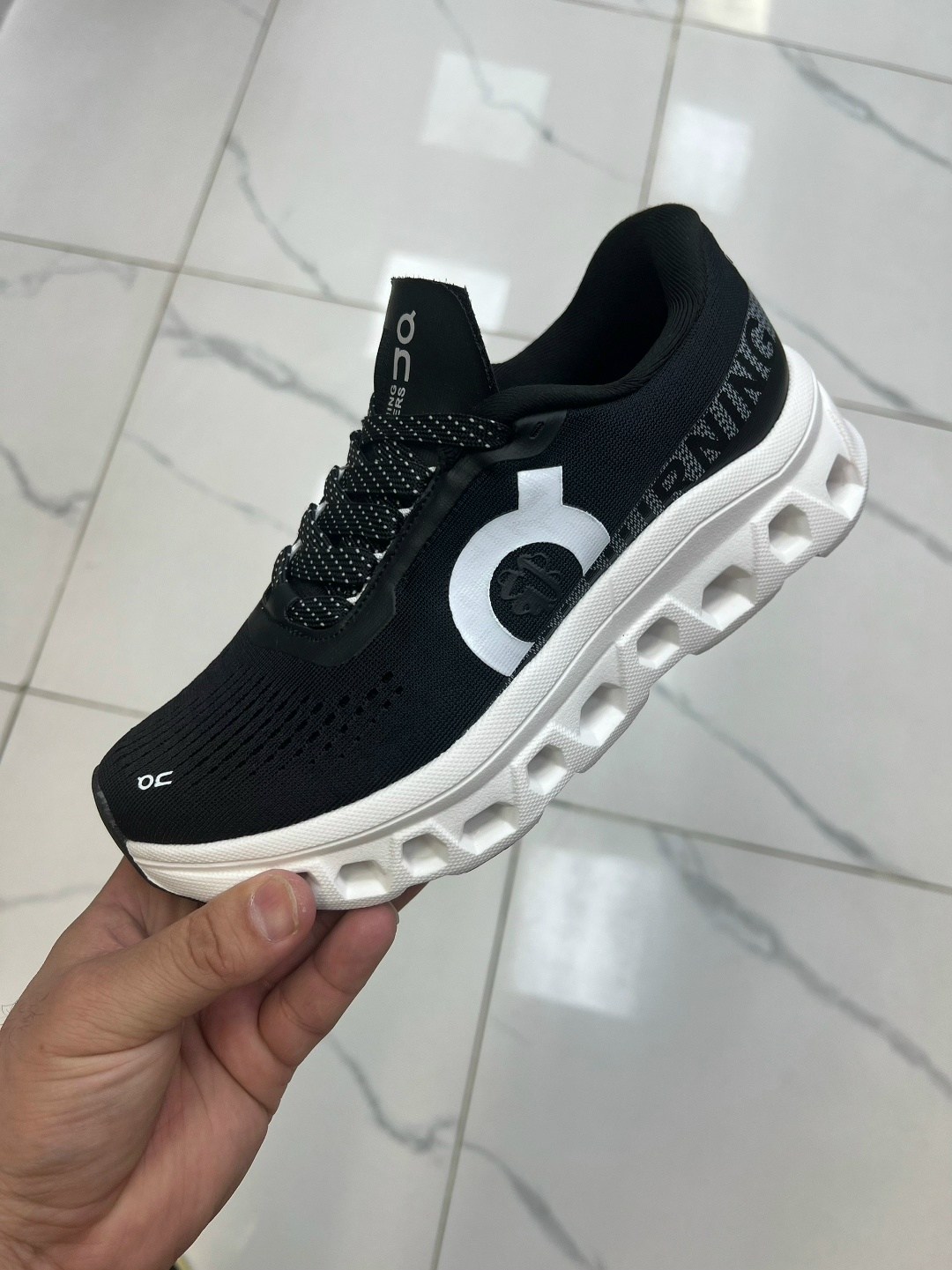 on cloudmonster кроссовки,кроссовки on,женские кроссовки,кроссовки on cloudmonster белый,мужские кроссовки