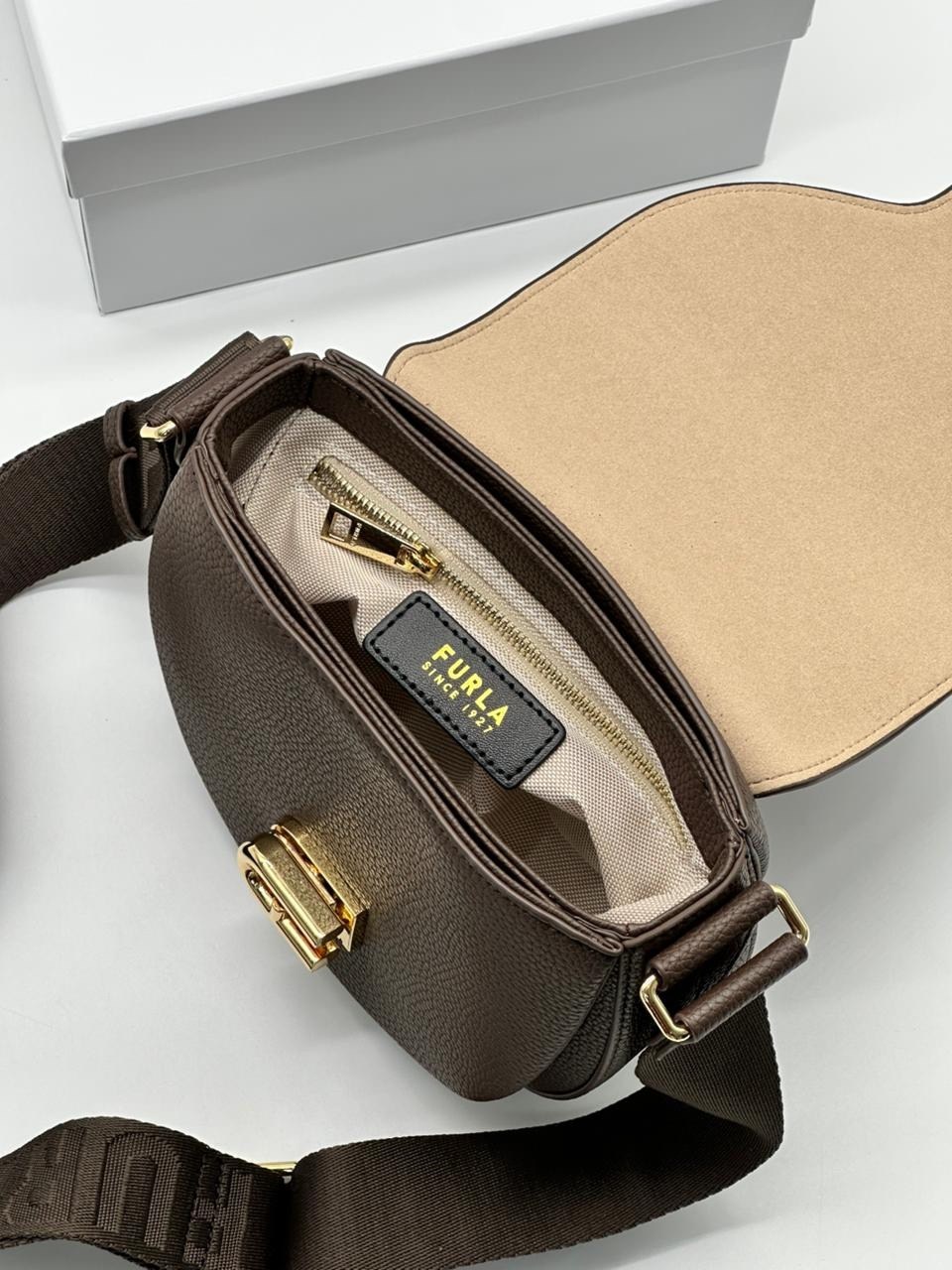 сумка через плечо furla lotus s crossbody серо-коричневый,сумка furla,бежевая сумка,сумка через плечо furla mini lotus серый,сумка женская furla