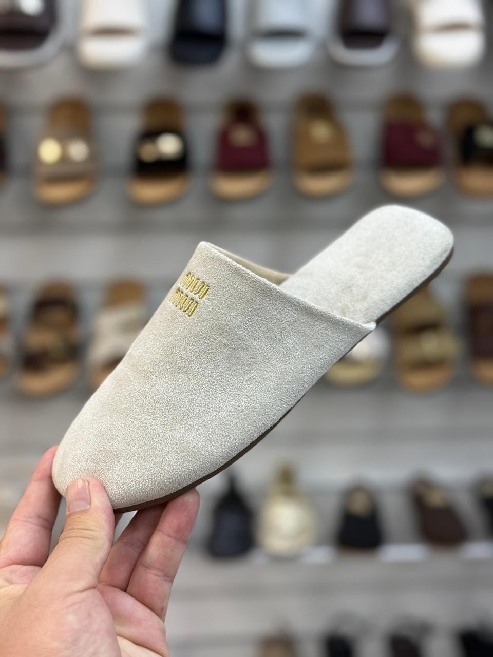 ,домашние тапочки,тапочки домашние женские,тапочки махровые,домашние тапочки брендированные