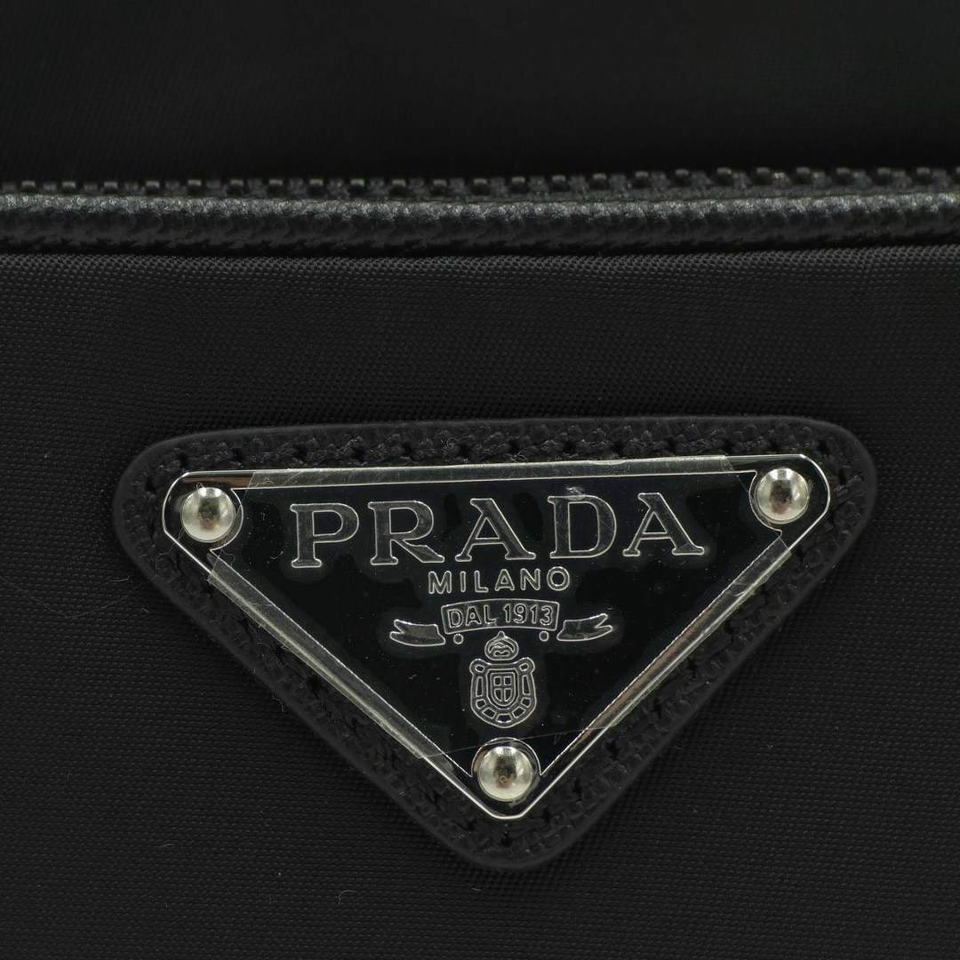 прада сумка,prada nylon shoulder bag,prada re-nylon and brushed leather shoulder bag - black,мужская сумка,сумка prada
