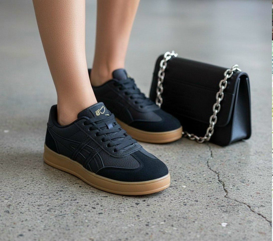 ,замшевые кроссовки,кроссовки женскиe,спортивная ,замша на кроссовках