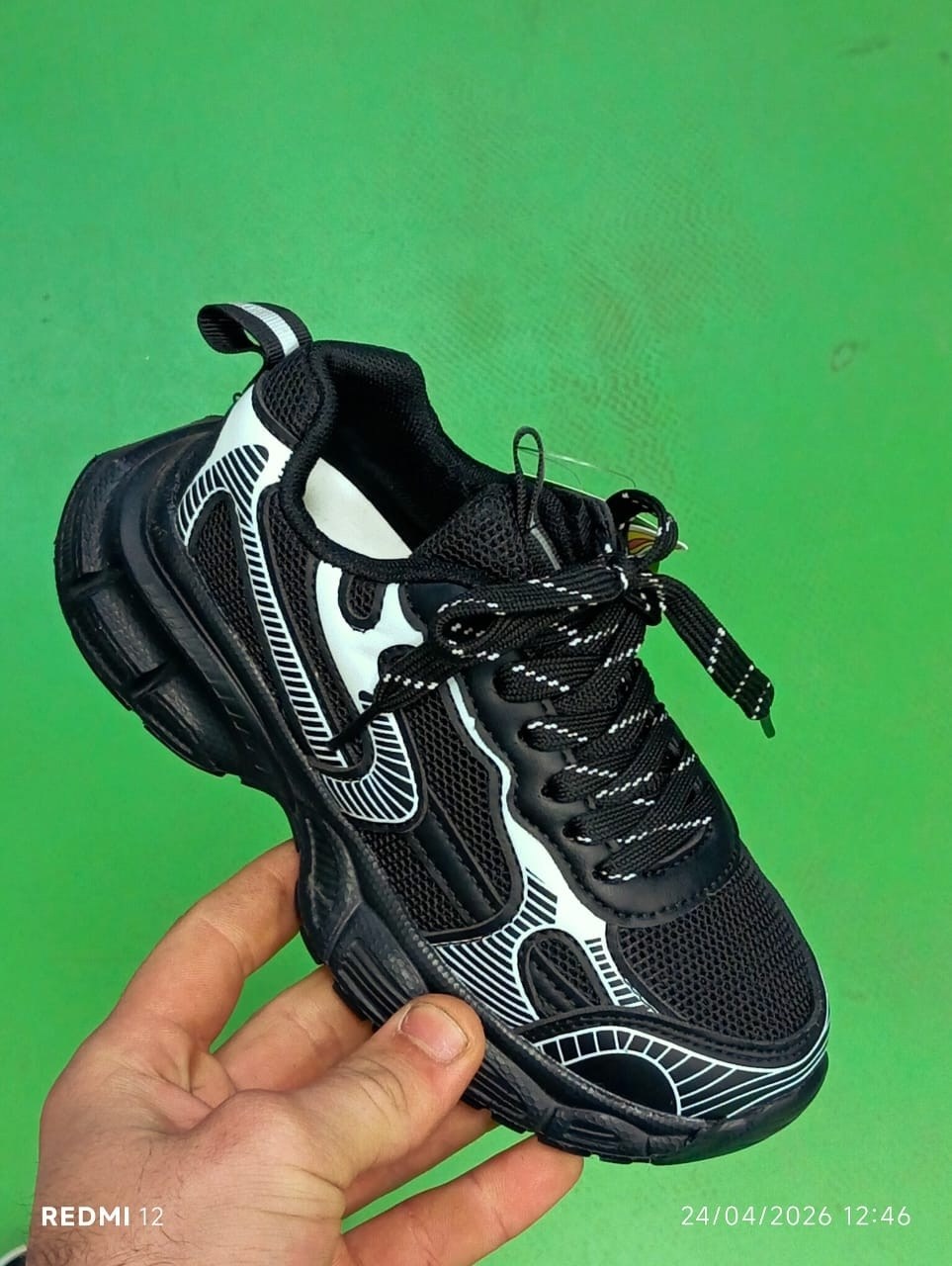 кроссовки женские,модные кроссовки,повседневные кроссовки,оригинальные кроссовки,спортивная