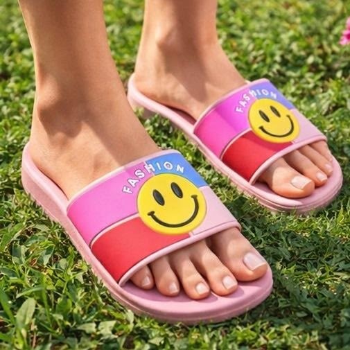 шлепанцы женские со смайликом,шлепанцы со смайлами,,шлепанцы пляжные,тапочки летние