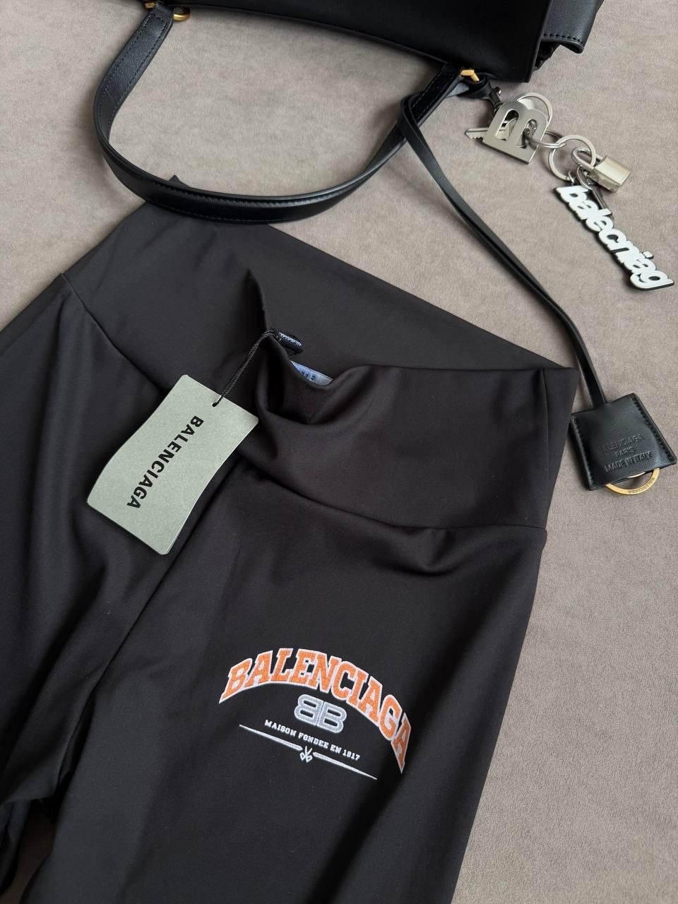 куртка женское balenciaga черный,худи баленсиага,куртка balenciaga,balenciaga оверсайз худи чёрного цвета,balenciaga hoodie