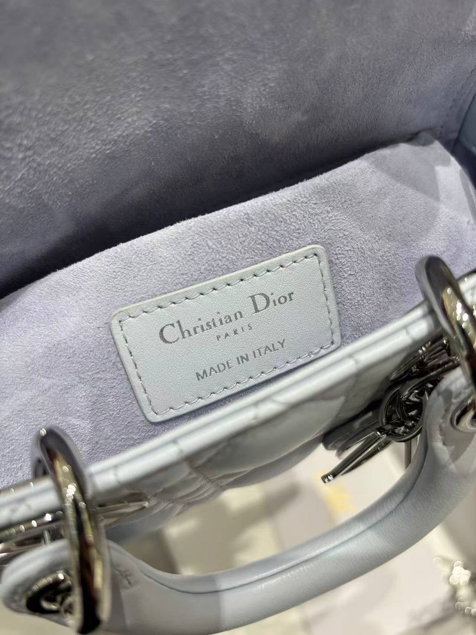 dior сумка,сумки диор,сумка диор белая,сумка кристиан диор маленькая,женская сумка dior
